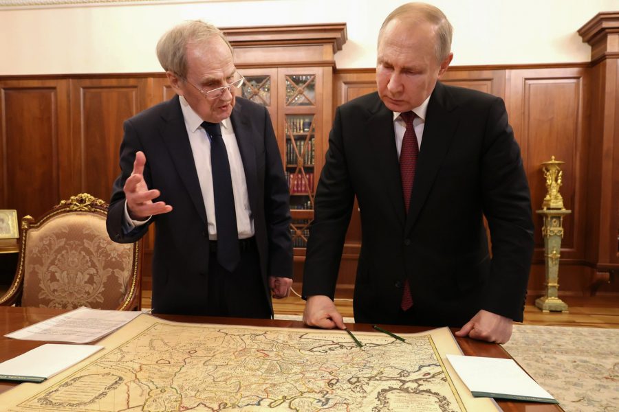 Vladimir Putin, 17th Century map, no Ukraine