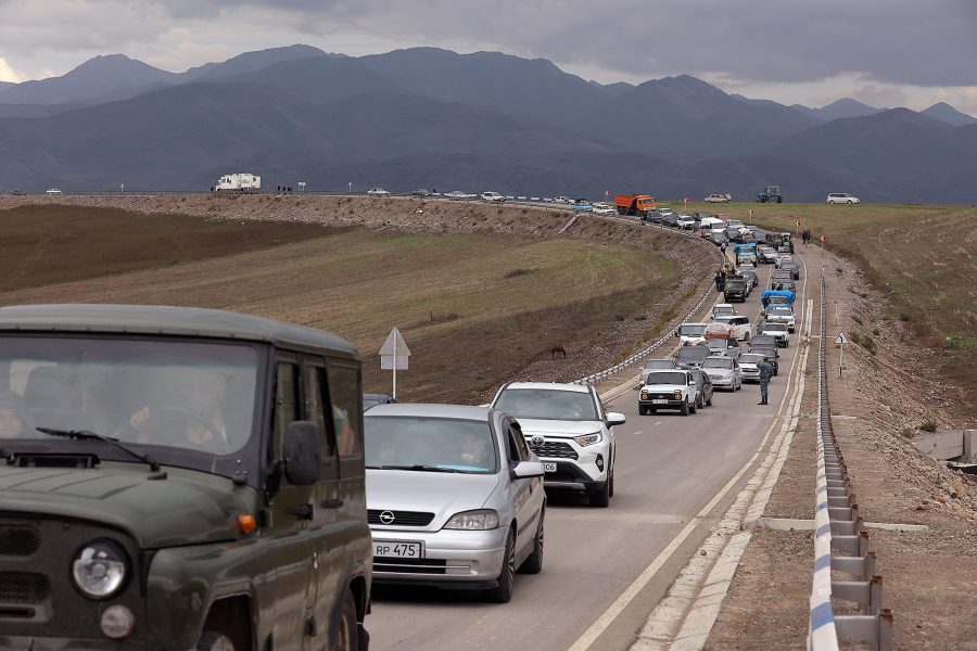cars, escaping, Nagorno Karabakh