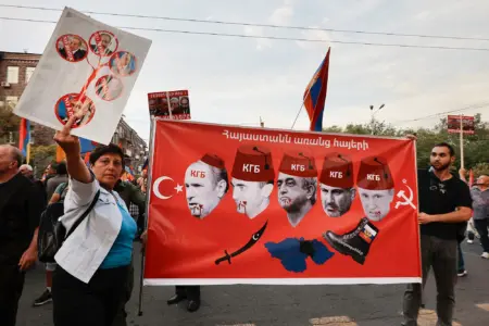 Protest_Signs_Azerbaijan_04_3x2.jpg