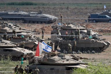 Israeli tanks, prepare to enter, Gaza