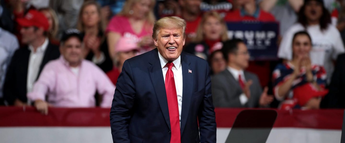 Donald Trump, no podium, Keep America Great, rally, Phoenix, AZ
