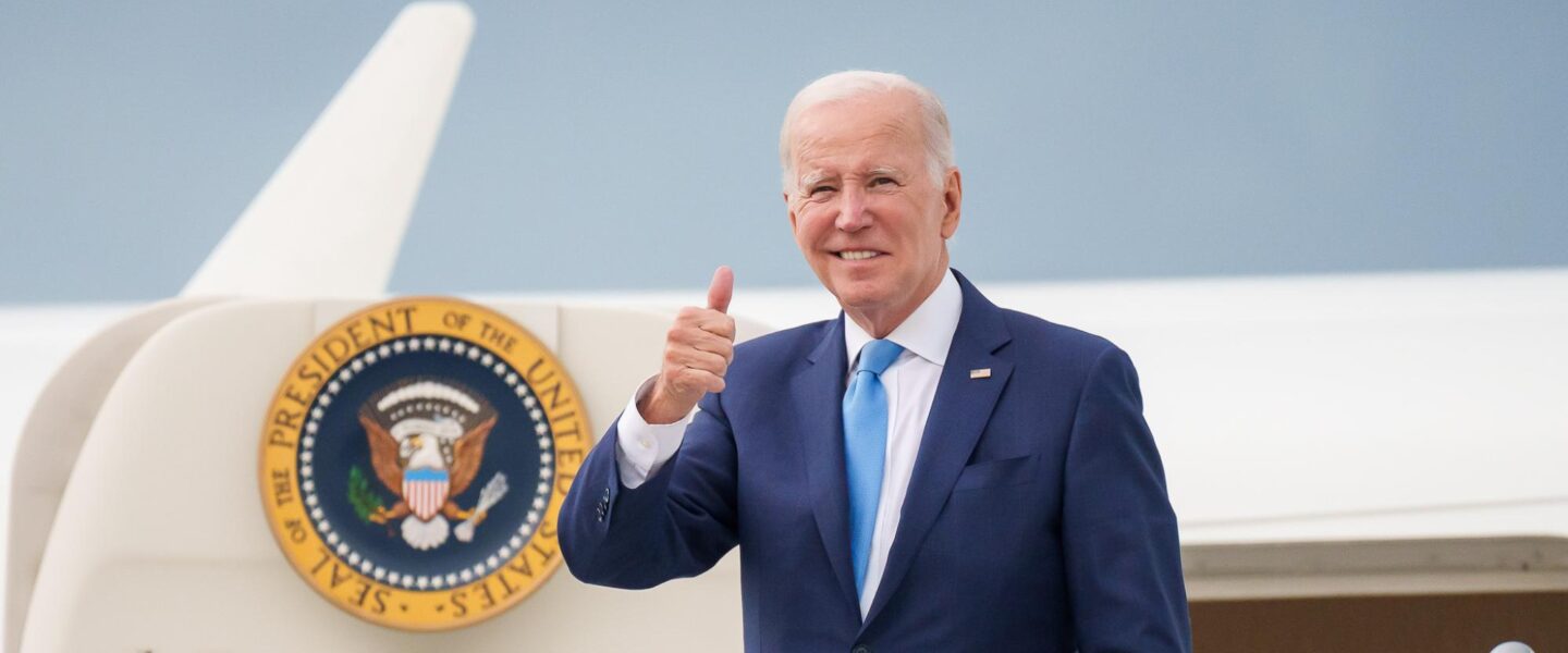 Joe Biden, Air Force One, thumbs up