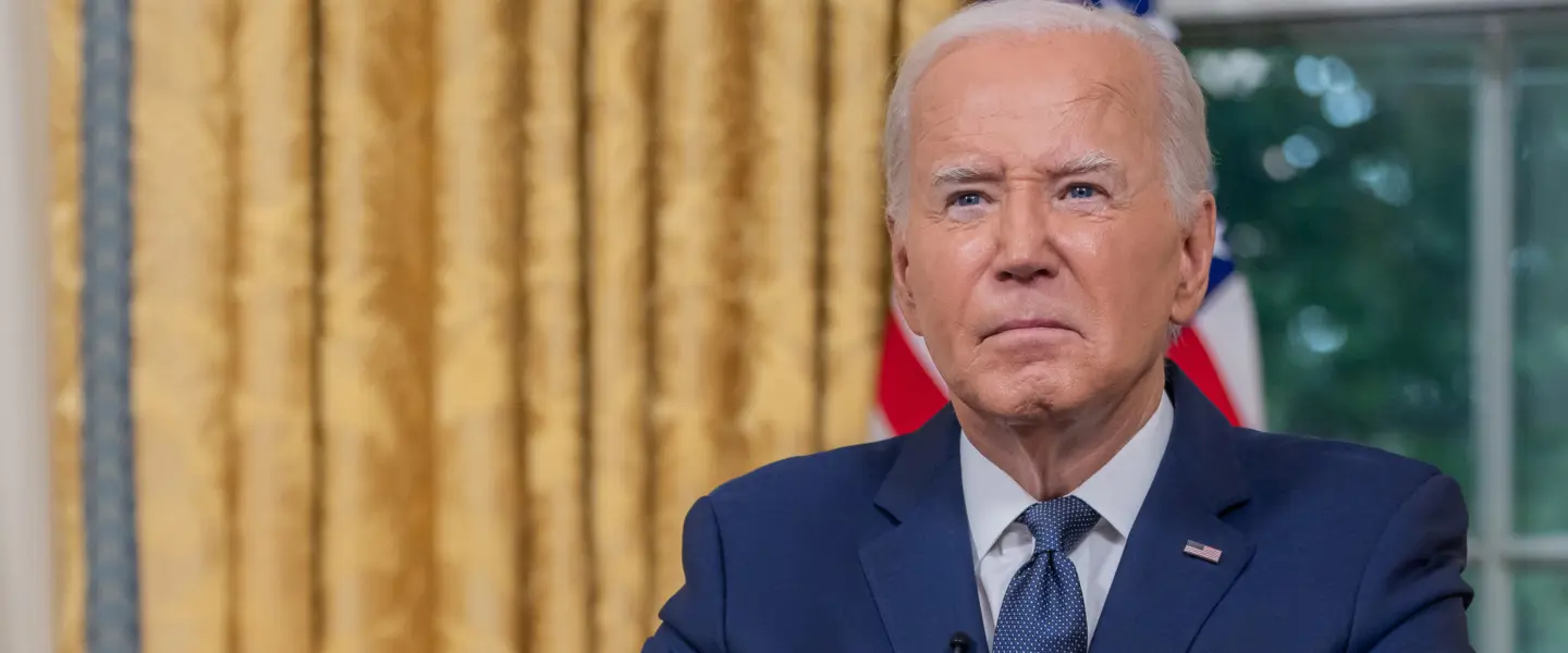 Joe Biden, Resolute Desk