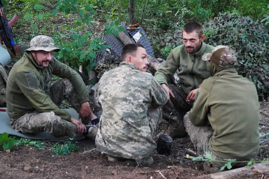 four ex-convicts, frontlines, Ukraine