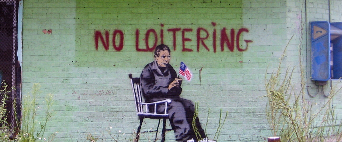 No Loitering, making change