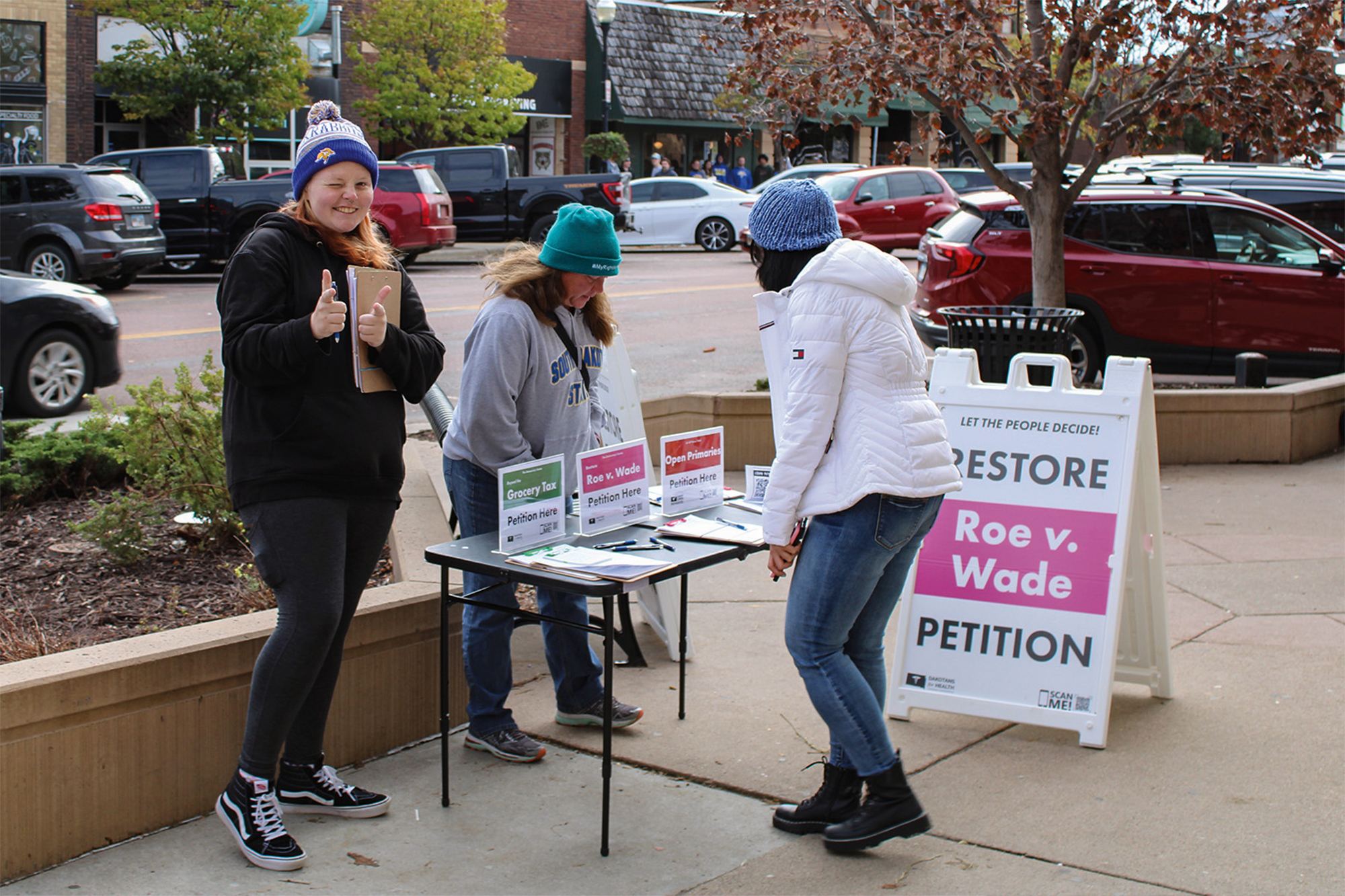 Dakotans for Health, volunteers, collect signatures, restore abortion rights
