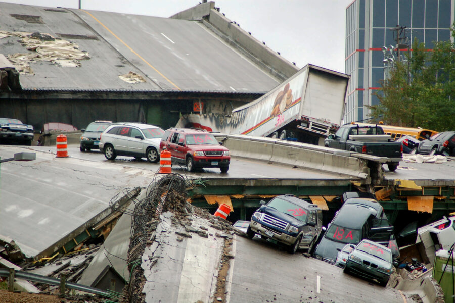 collapsed, I-35W, Mississippi River, bridge
