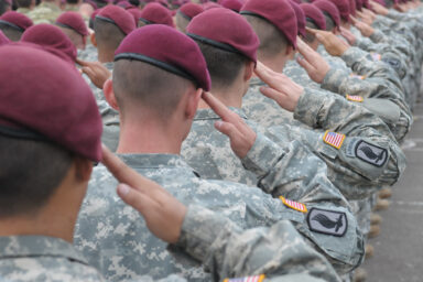 US Soldiers, saluting
