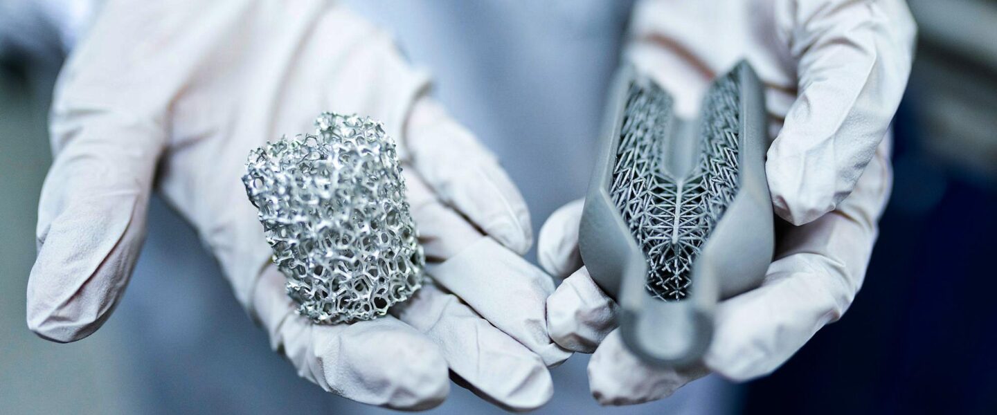 climate crisis, renewable energy, hydrogen production, clean energy sector, economy