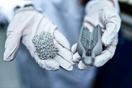 climate crisis, renewable energy, hydrogen production, clean energy sector, economy