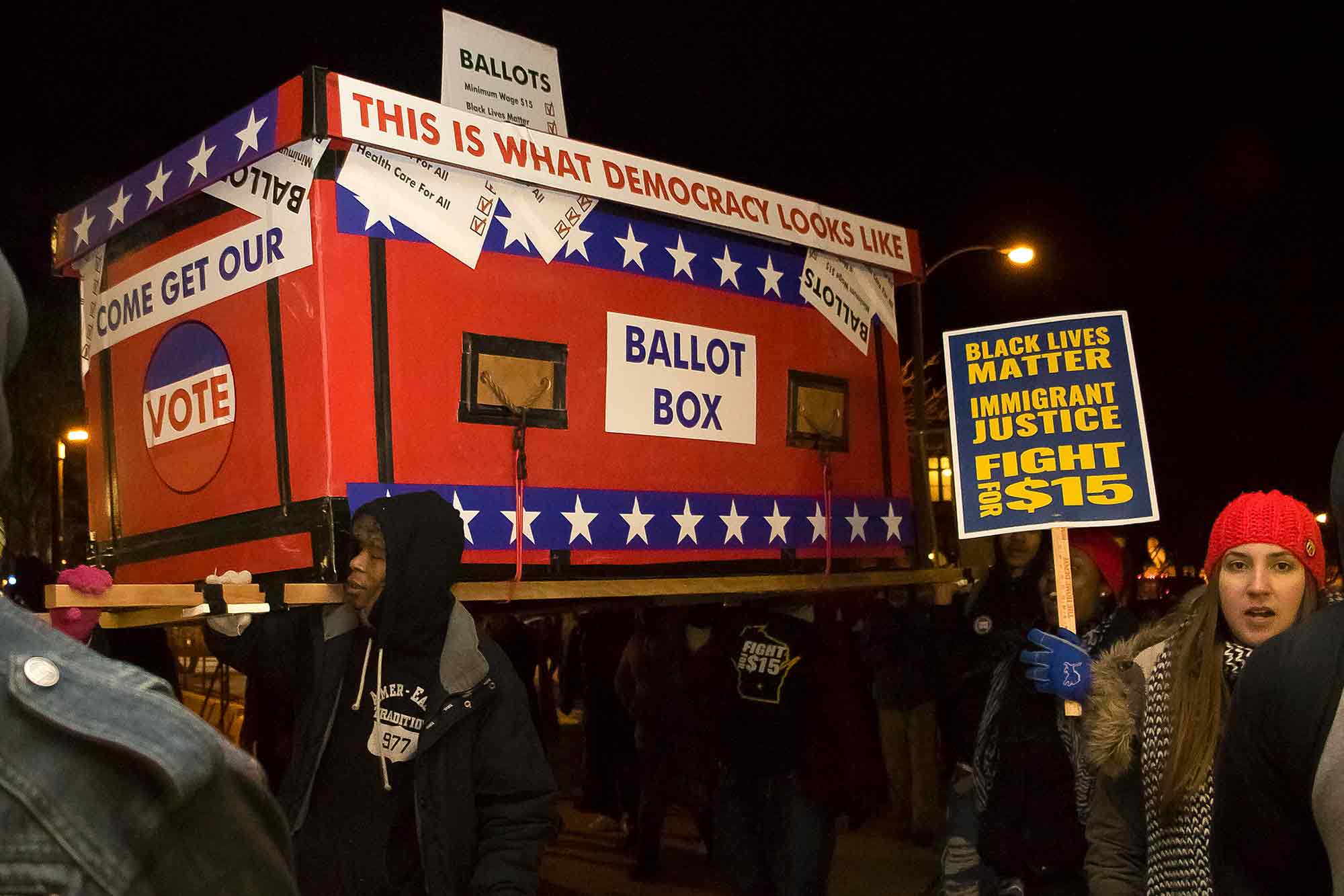 Fight for $15, demonstration, Milwaukee, 2016