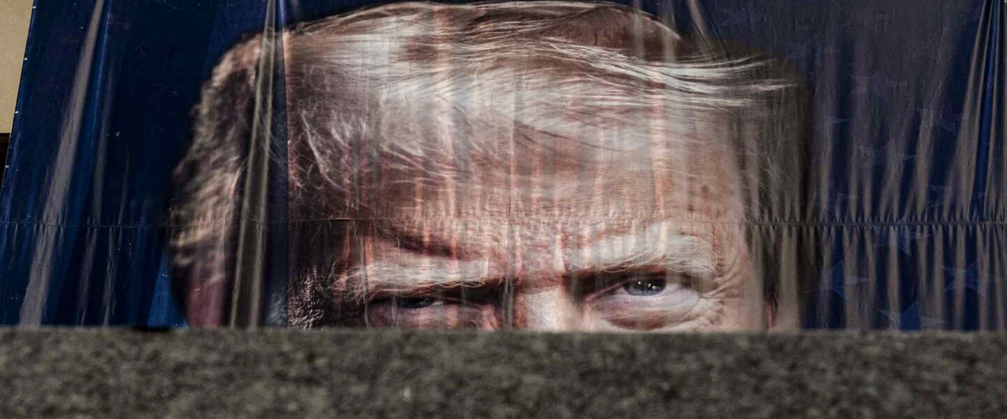 banner, Donald Trump, Department of Labor, building