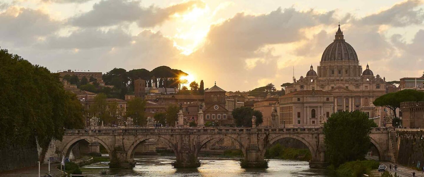 Ponte Sant`Angelo, Tiber river, Basilica di San Pietro