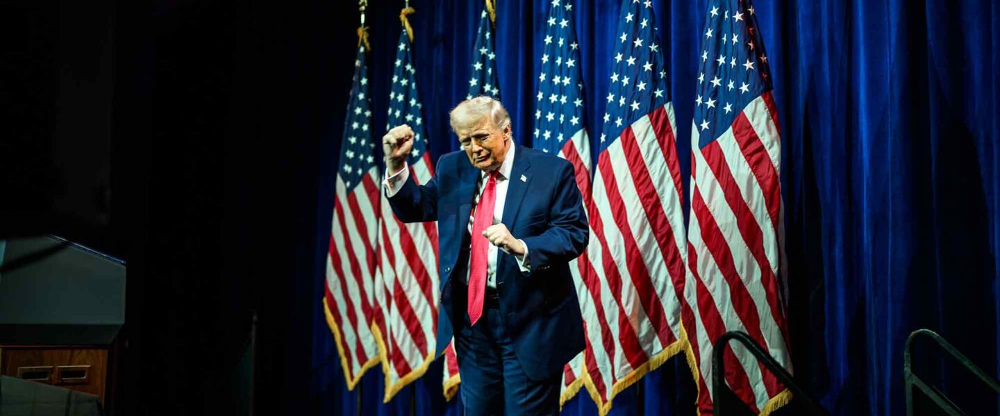 Donald Trump, delivers remarks, Donald J. Trump and John F Kennedy Center