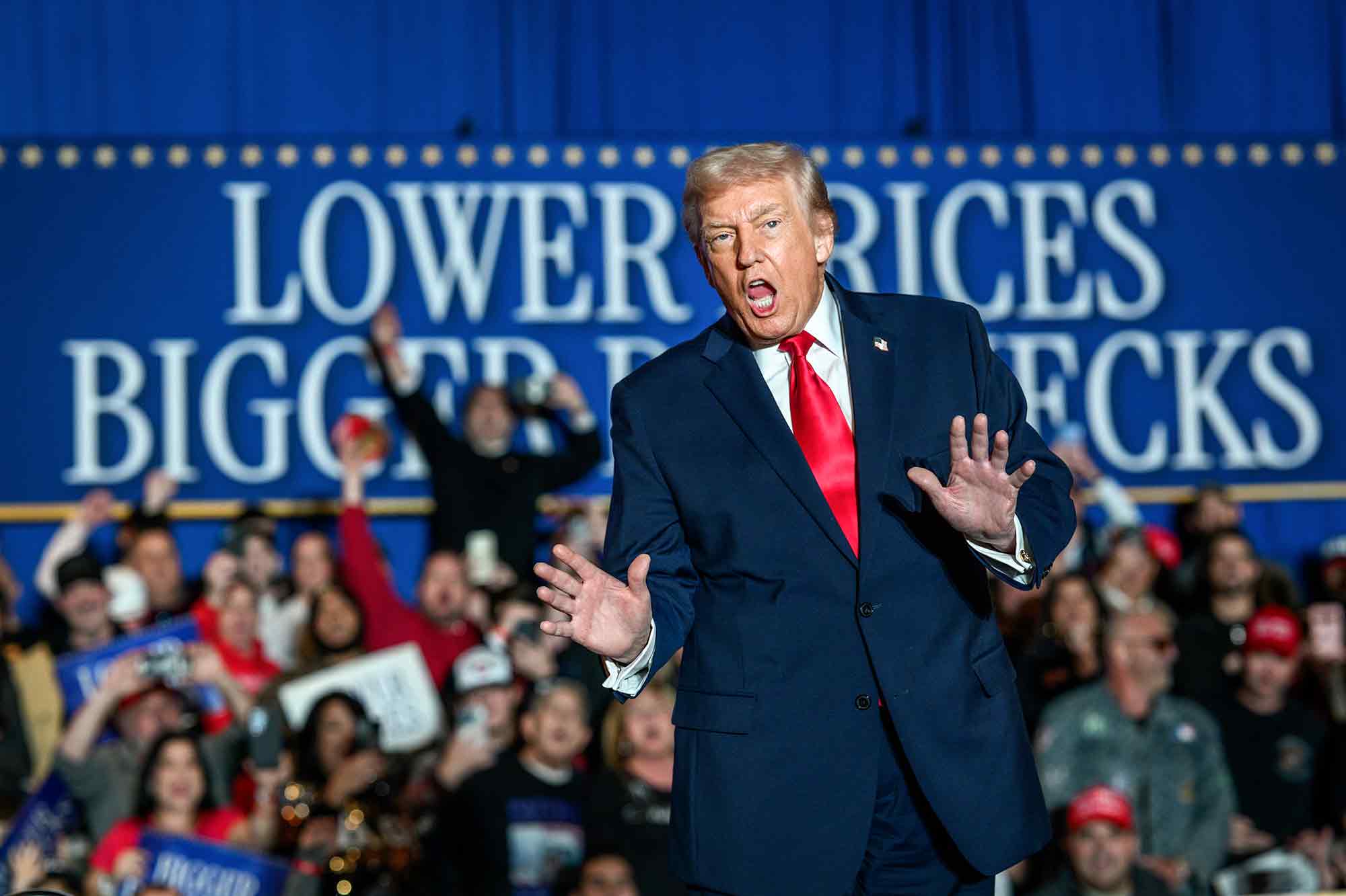 Donald Trump, delivers remarks, economy, Mount Airy Casino Resort