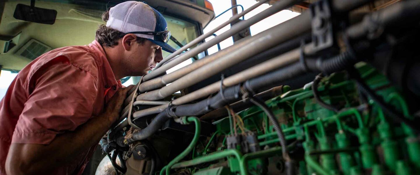 Farmers, equipment operators, Right to Repair, laws