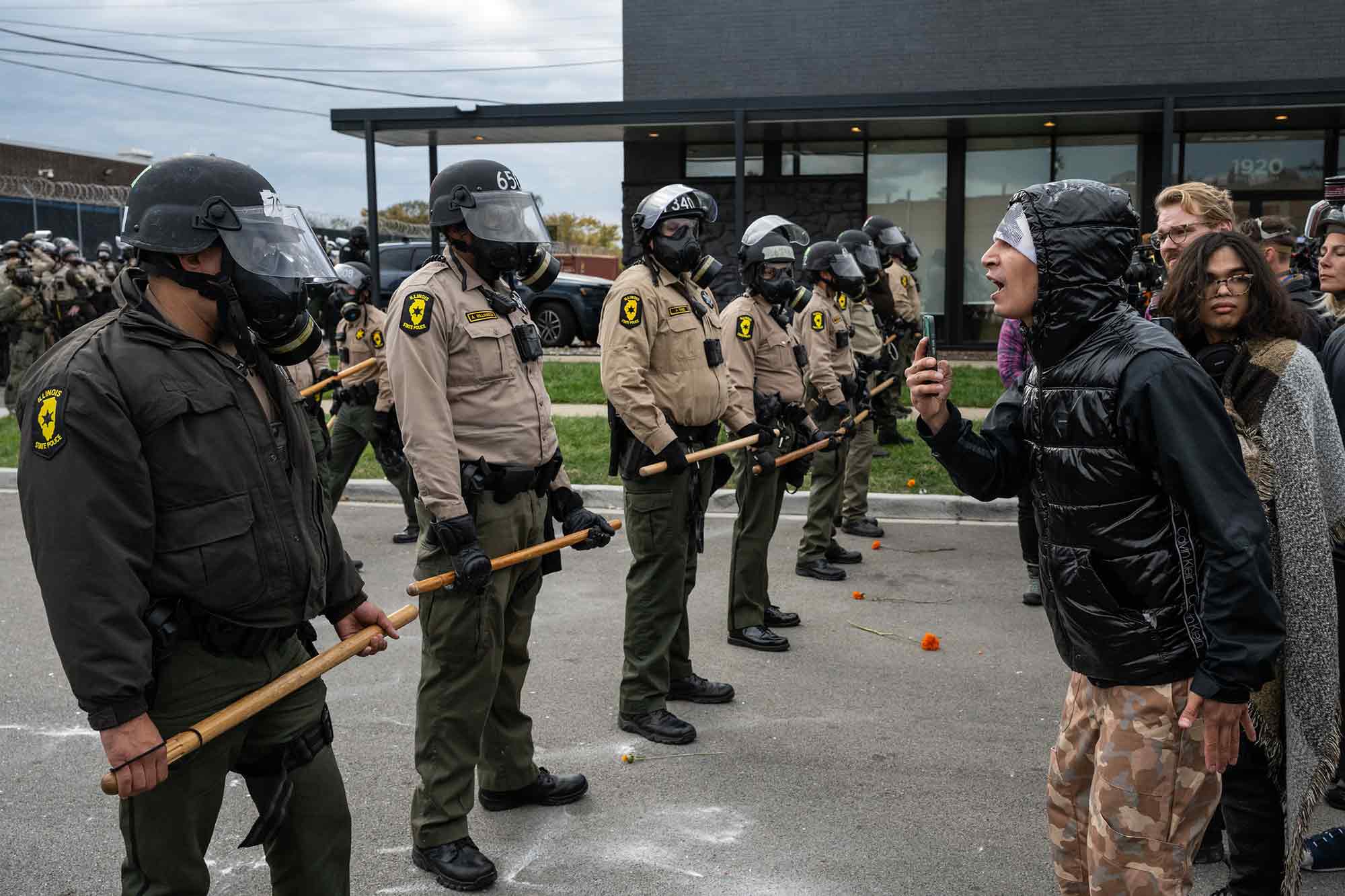 ICE Agents, protesters, face off, Broadview, IL