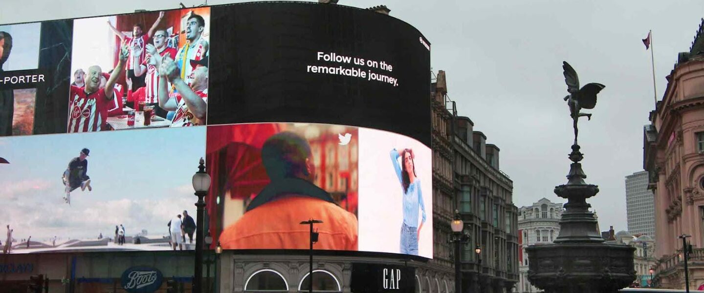 Billboards, London, Picadilly Circus