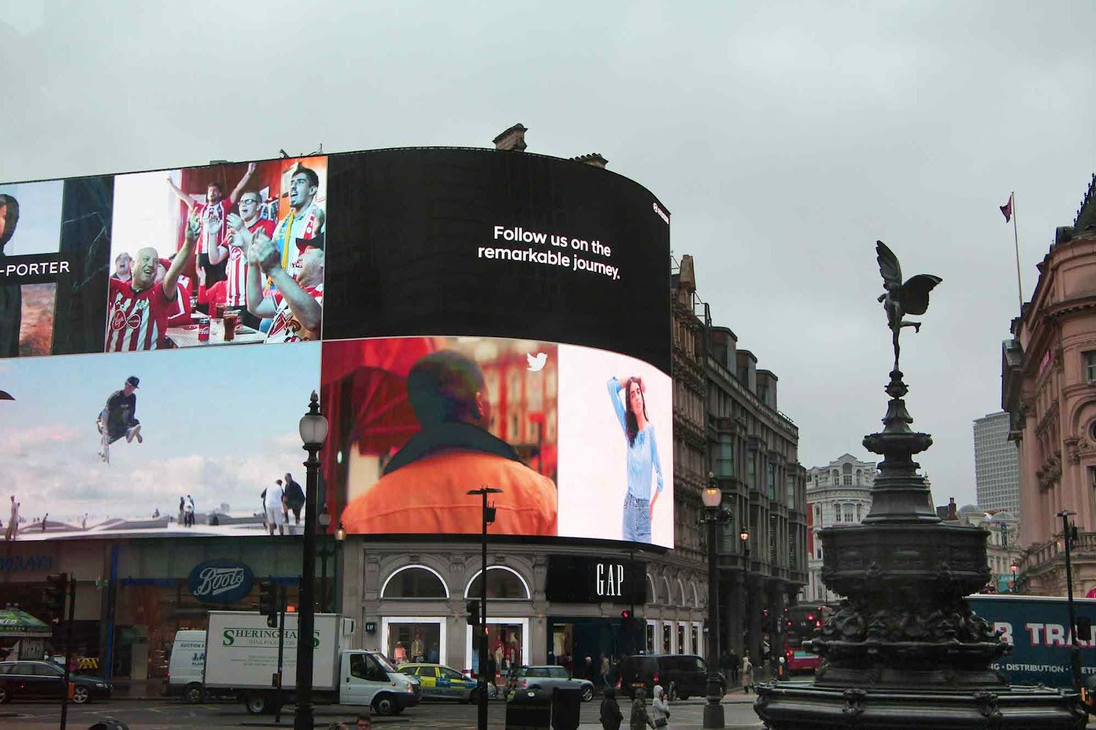Billboards, London, Picadilly Circus