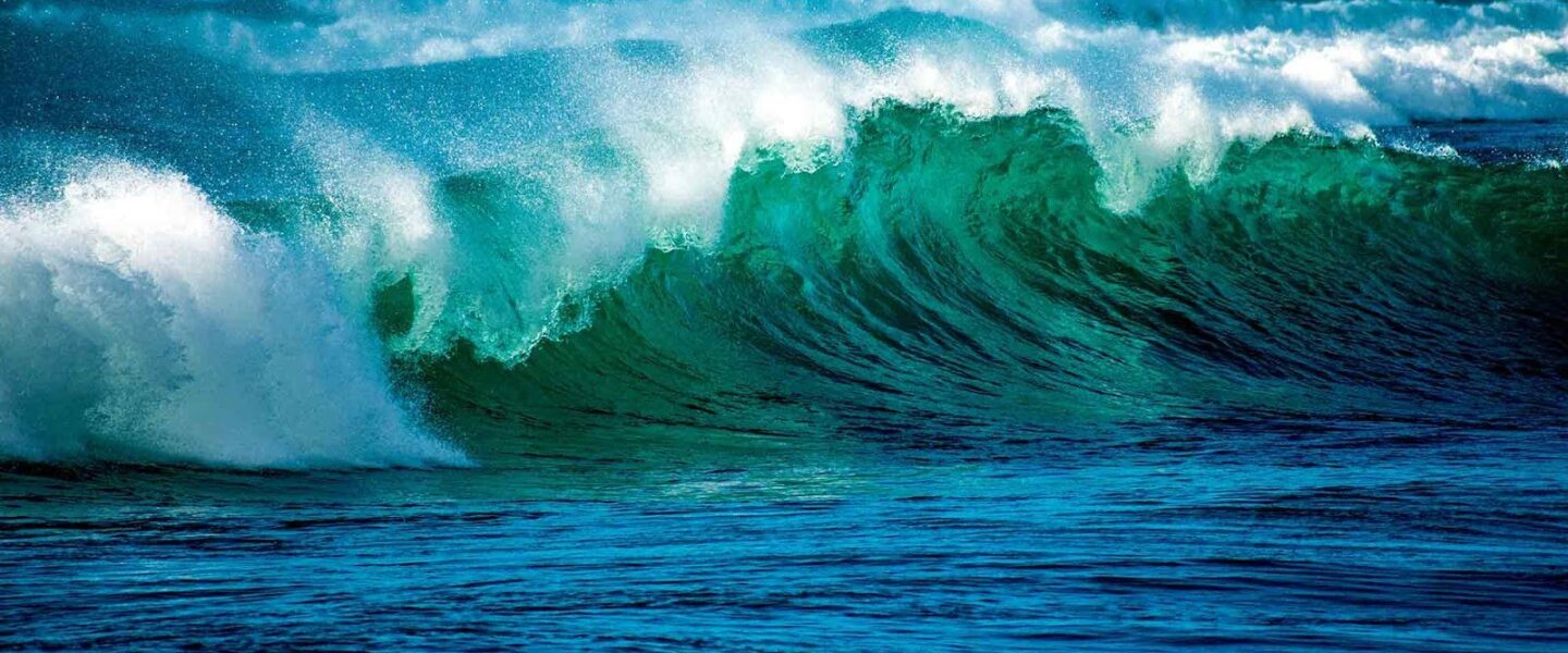 Ocean, waves, day time