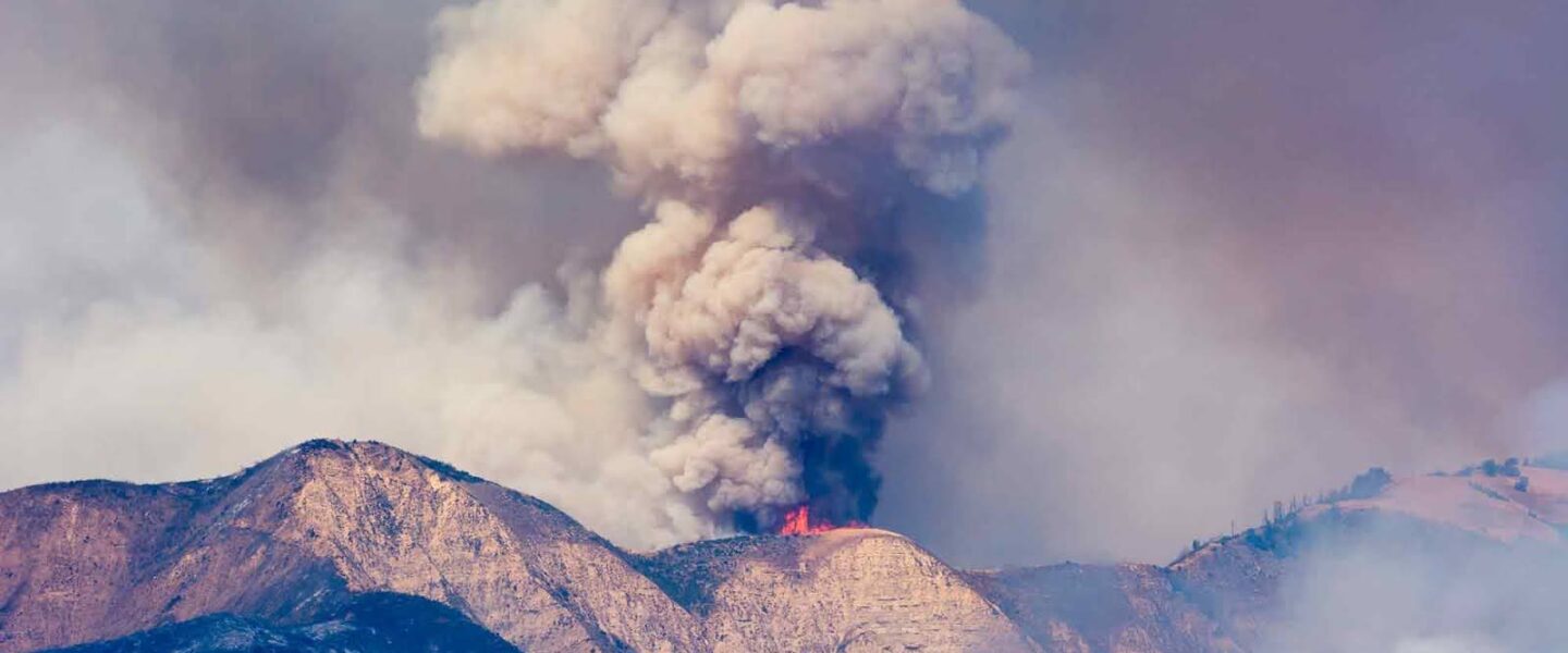 Smoke plume, 2016 Rey Fire, California