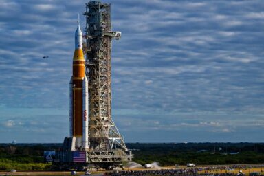 space exploration, NASA, manned moon mission, Artemis II rocket, hydrogen leaks, launch postponed until March