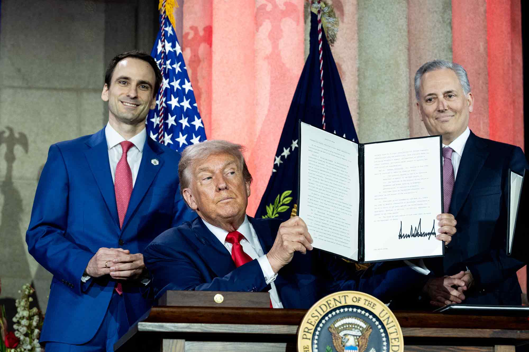 Donald Trump, signs, executive, AI Summit
