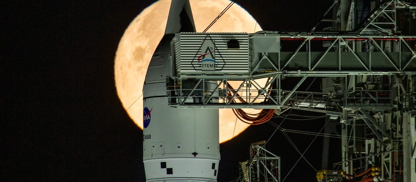 science, astronomy, moon, rare event, new crater discovered