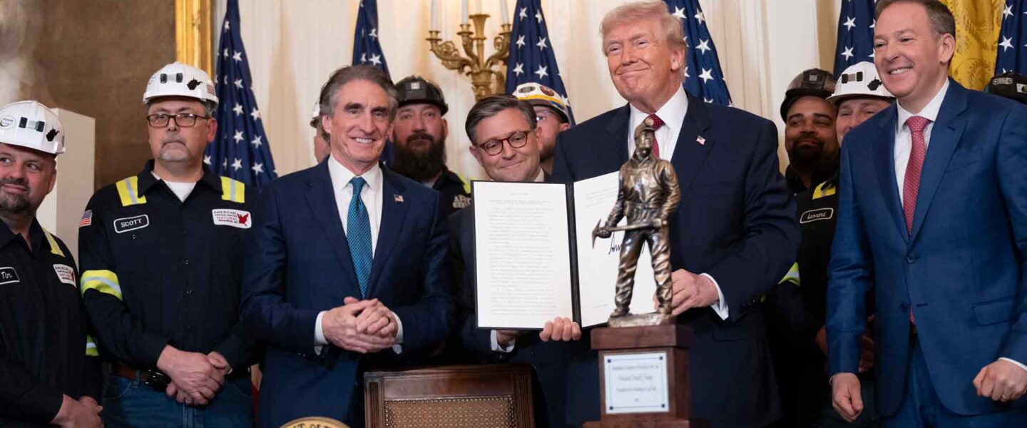 Donald Trump, Undisputed Champion of Beautiful Clean Coal, award, Washington Coal Club