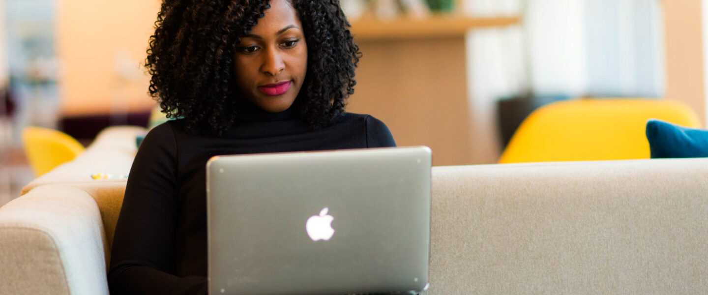 tech, PCs, AI, Perplexity. cloud-based agent tool, completing tasks