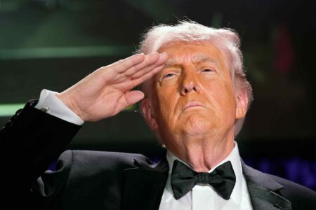 Donald Trump, salutes, 2026, White House Correspondents’ Association, dinner