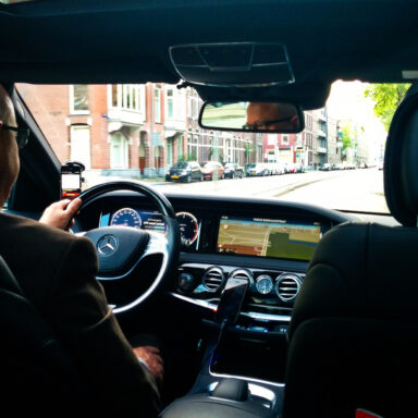 U.S. labor, rideshare giants, Uber, Lyft, drivers, soaring fuel costs, workers' dilemma