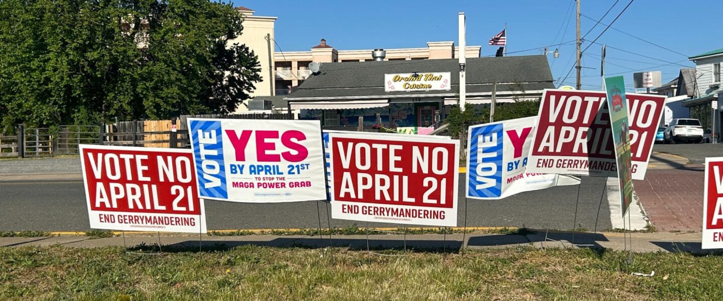 Pro-redistricting, anti-redistricting, signs, Virginia
