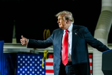 Donald Trump, General Motors