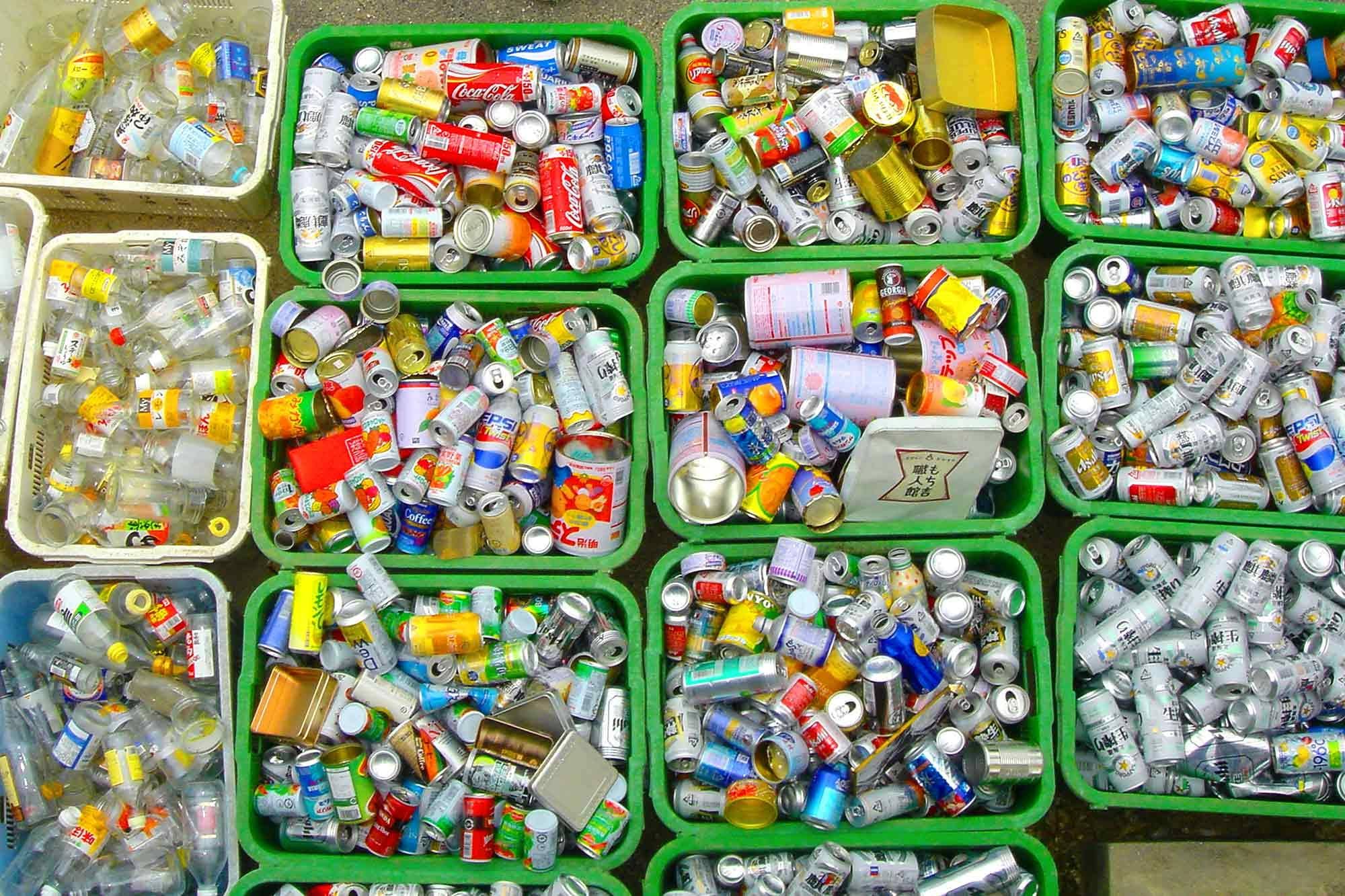 Recycling cans